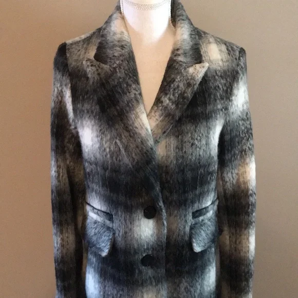 Laundry By Shelli Segal Plaid Faux Fur Coat NWT - Picture 4 of 10